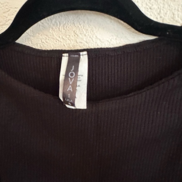 Black Underbust Ribbed Crop Top - Picture 3 of 5